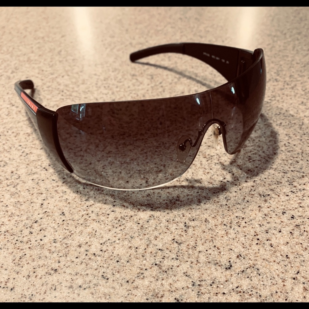 Prada Sunglasses sps 02L